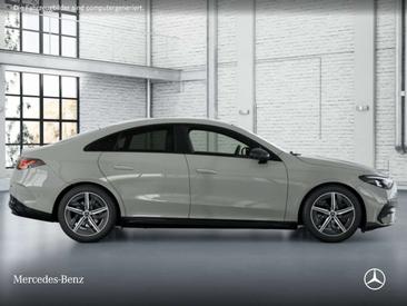 Mercedes CLA 200 Night Edition — photo 17