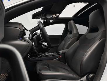 Mercedes CLA 200 — photo 16