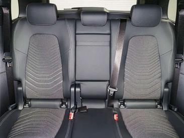 Mercedes EQB 250 — photo 9