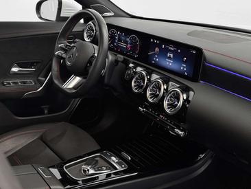 Mercedes CLA 200 — photo 18