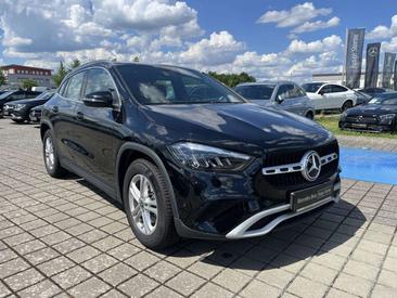 Mercedes GLA 200 — photo 2