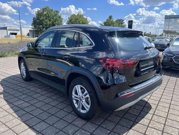 Mercedes GLA 200 — photo 7
