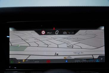 Mercedes GLS — photo 12