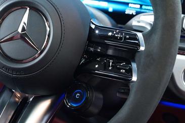 Mercedes GLS — photo 26