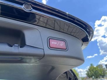 Mercedes GLA 200 — photo 20