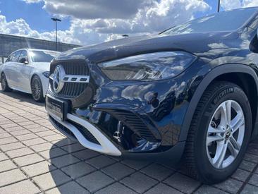 Mercedes GLA 200 — photo 21