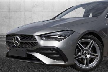 Mercedes CLA 180 AMG Line — photo 2