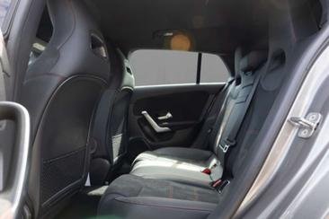Mercedes CLA 180 AMG Line — photo 6