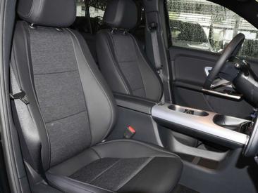 Mercedes GLB 200 NIGHT — photo 6