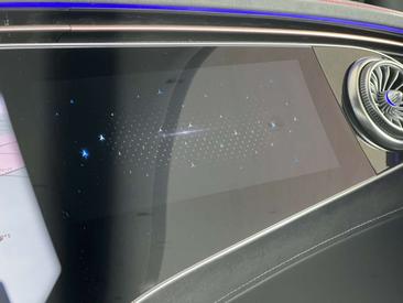 Mercedes EQS 450+ — photo 7
