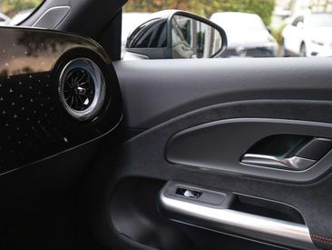 Mercedes CLA 180 AMG Line — photo 17