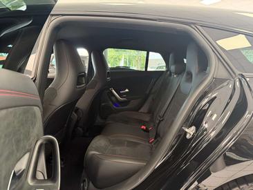 Mercedes CLA 250 AMG LINE — photo 21