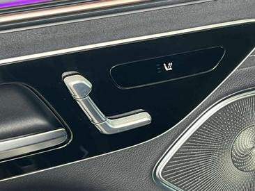 Mercedes EQS 450+ — photo 13