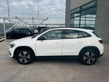 Mercedes GLA 200 Night Edition — photo 5