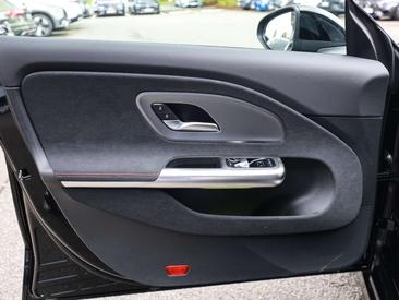 Mercedes CLA 180 AMG Line — photo 27