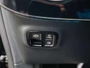 Mercedes CLA 180 AMG Line — photo 28