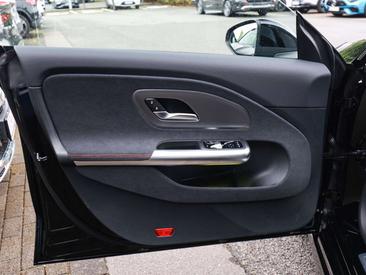 Mercedes CLA 180 AMG Line — photo 29