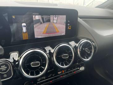 Mercedes GLA 200 Night Edition — photo 17
