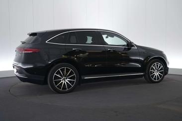 Mercedes EQC 400 AMG Line — photo 6