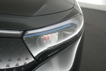 Mercedes EQB 250 Premium — photo 18