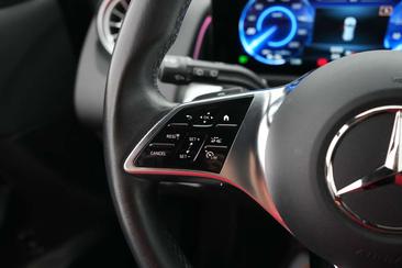 Mercedes EQB 250 Premium — photo 28