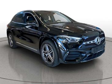 Mercedes GLA 200 AMG Line — photo 3