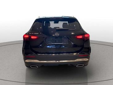 Mercedes GLA 200 AMG Line — photo 5