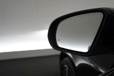 Mercedes EQC 400 AMG Line — photo 33