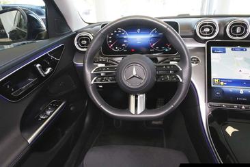 Mercedes Classe C 180 Night Edition — photo 11