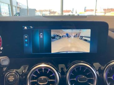 Mercedes GLA 200 AMG Line — photo 13