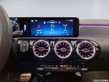 Mercedes CLA 200 — photo 12