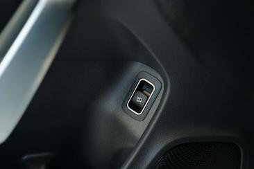 Mercedes CLA 200 AMG Line — photo 27