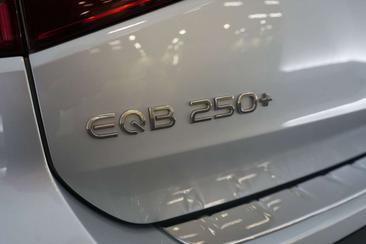 Mercedes EQB 250 Luxury Line — photo 36