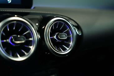 Mercedes CLA 200 AMG Line — photo 32
