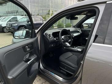 Mercedes EQB 250 — photo 9