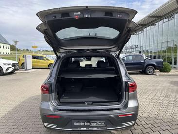 Mercedes EQB 250 — photo 15