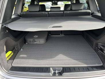 Mercedes EQB 250 — photo 16