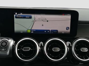 Mercedes GLB 200 Progressive — photo 12