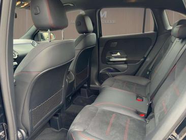 Mercedes GLA 250 AMG Line — photo 7