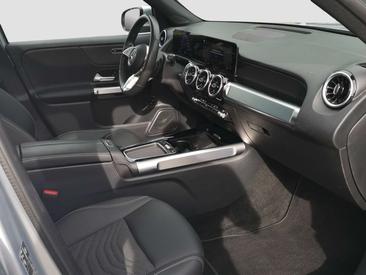 Mercedes GLB 200 Progressive — photo 15