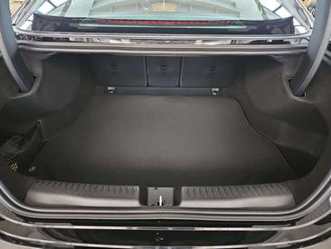 Mercedes CLA 180 AMG Line — photo 12