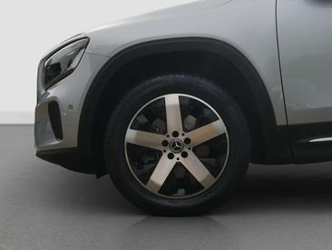 Mercedes GLB 200 Progressive — photo 20