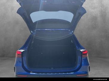Mercedes GLA 180 AMG Line — photo 6