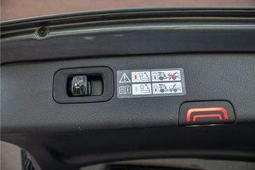 Mercedes Classe C 200 AMG Line — photo 16