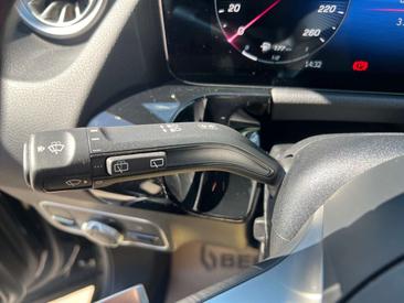 Mercedes GLA 200 AMG Line — photo 15