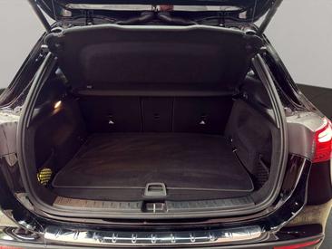 Mercedes GLA 200 — photo 16