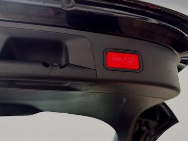 Mercedes GLA 200 — photo 17