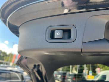 Mercedes GLA 200 AMG Line — photo 21
