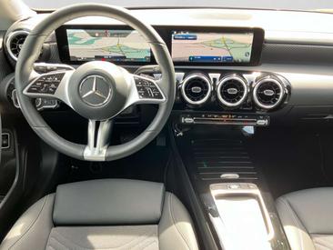 Mercedes CLA 180 — photo 10