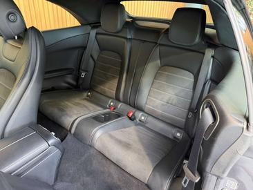 Mercedes Classe C 200 Night Edition — photo 15